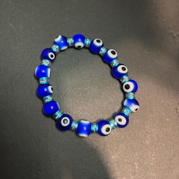 Beaded evil eye bracelet - Picture 2 of 2